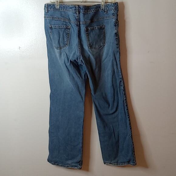 Rt 66 women's size 17/18 midrise bootcut blue denim jeans. - Picture 4 of 8